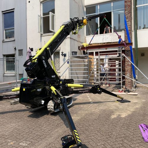 Mini hijskraan steiger